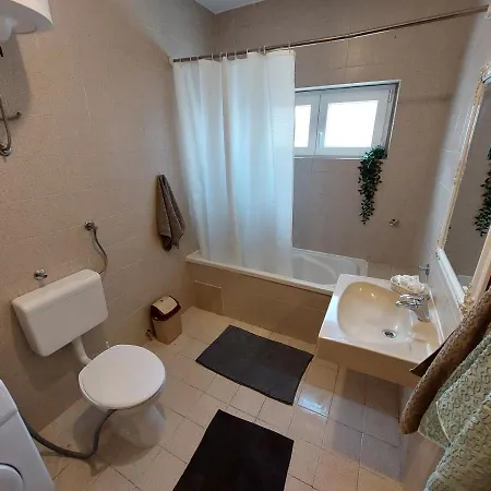 Blatina Tatil Evi *