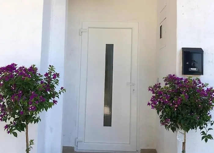 Blatina بيت للعطل
